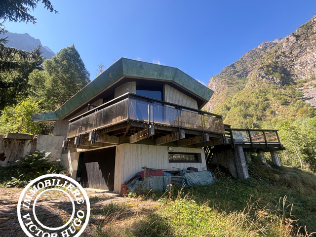 À VENDRE   MAISON D’ARCHITECTE À RÉNOVER AU CŒUR DE LA NATURE   LA DANCHÈRE / VENOSC — photo du bien