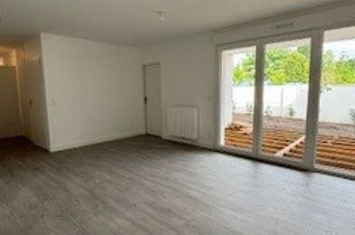 Appartement 3 pièces 878 €