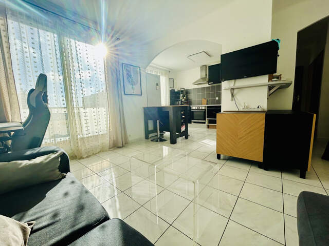 En exclusivité appartement 137000 EUR à Frontignan : grand T2 — photo du bien