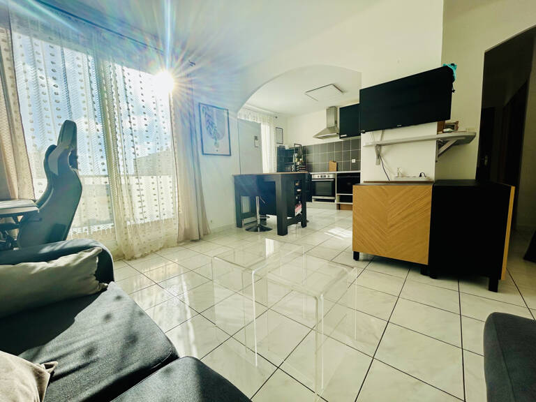 En exclusivité appartement 137000 EUR à Frontignan : grand T2 — photo 1