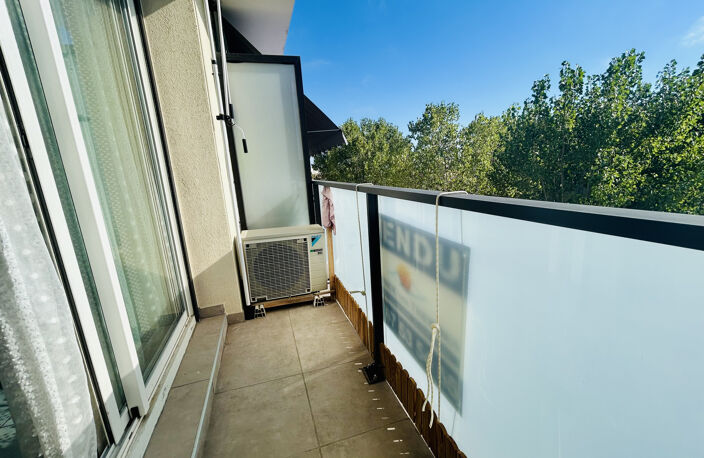 En exclusivité appartement 137000 EUR à Frontignan : grand T2 — photo 4