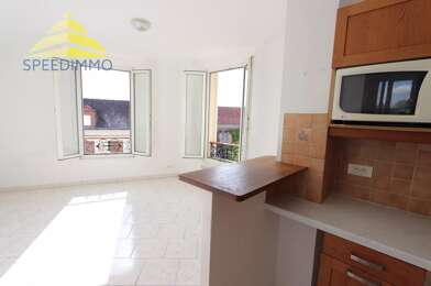 Appartement 2 pièces 779 €