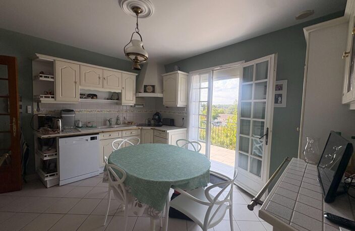 Vente maison 5 pièces 173 m² Saint-Gaultier (36800) — photo 4