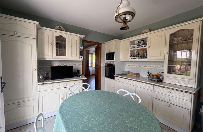 Vente maison 5 pièces 173 m² Saint-Gaultier (36800) — photo 5