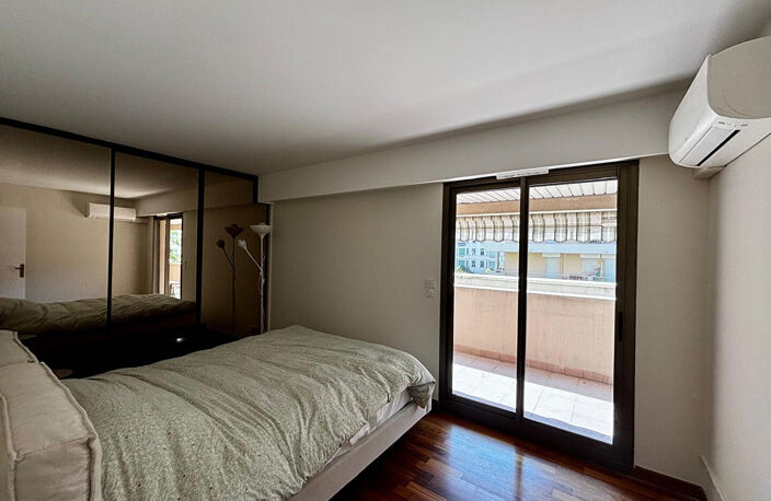 APPARTEMENT 3 PIECES AVEC TERRASSE - RUE DE FRANCE — photo 3