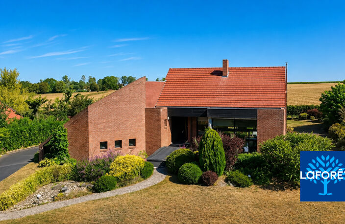Maison d'architecte 180 m² à Sebourg — photo 2