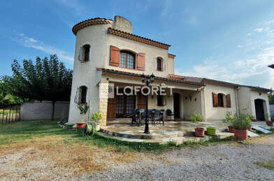 Maison 6 pièces 1400 €