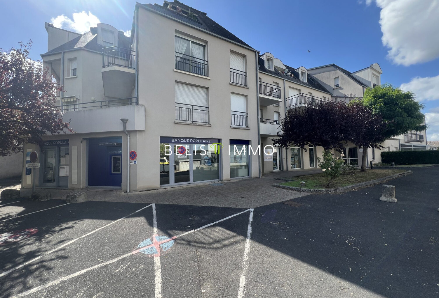 Bel appartement type 5 - Centre BALLAN-MIRE — photo 1