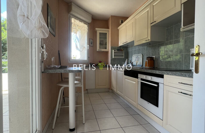 Bel appartement type 5 - Centre BALLAN-MIRE — photo 4