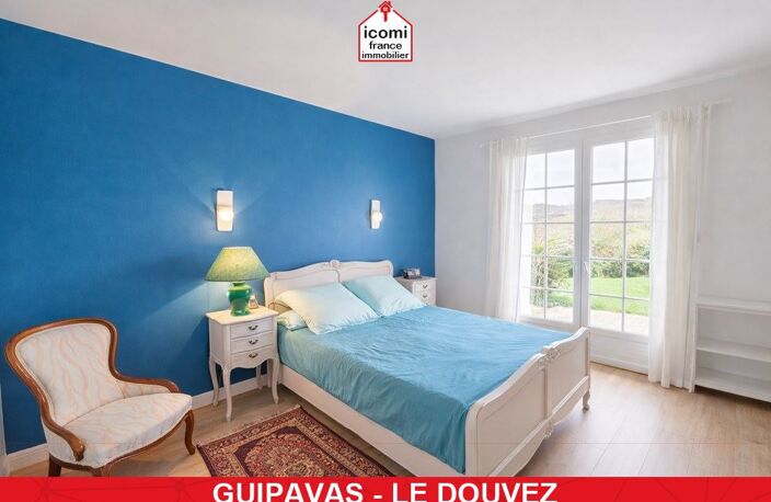 FINISTERE - Guipavas (29490) - A VENDRE - PROPRIETE T7 DE 250 M² SUR 4000M² DE TERRAIN - VUE MER - TERRAIN ARBORE - SUITE EN RDJ - CALME ET QUIETUDE - RARE — photo 5