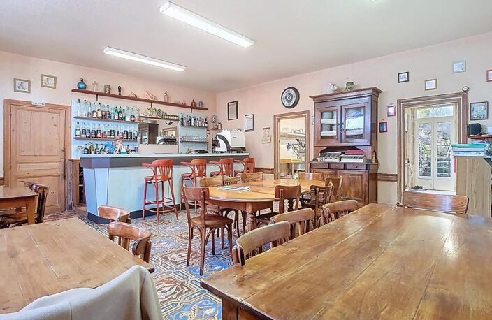 Maison à vendre 10 pièces MARTIGNY LE COMTE (71) — photo 2