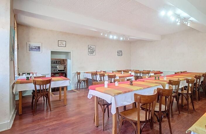 Maison à vendre 10 pièces MARTIGNY LE COMTE (71) — photo 3