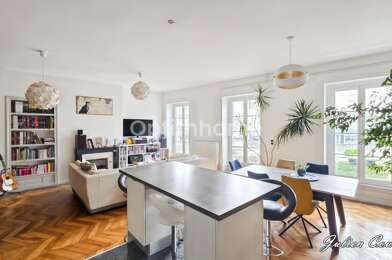 Appartement 3 pièces 275000 €