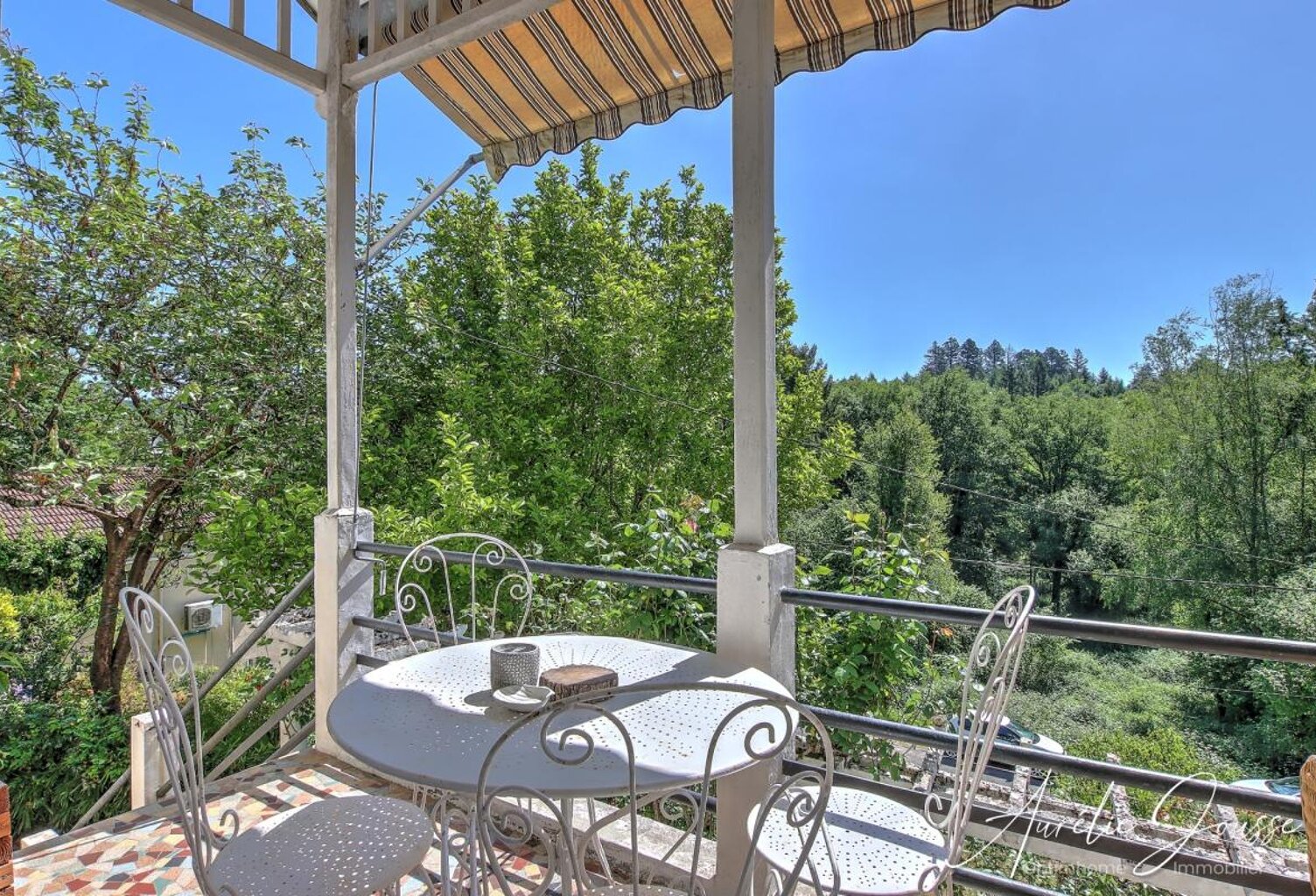 🏡 Maison en pierre à vendre à Saint-Priest-Taurion — photo 1