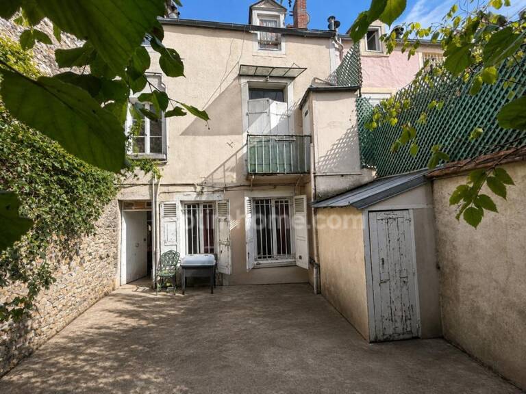 ÉTAMPES CENTRE-VILLE – IMMEUBLE À FORT POTENTIEL AVEC JARDIN — photo 1