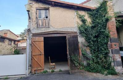 Grange à vendre CHAURIAT (63) — photo du bien