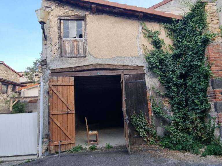 Grange à vendre CHAURIAT (63) — photo 1
