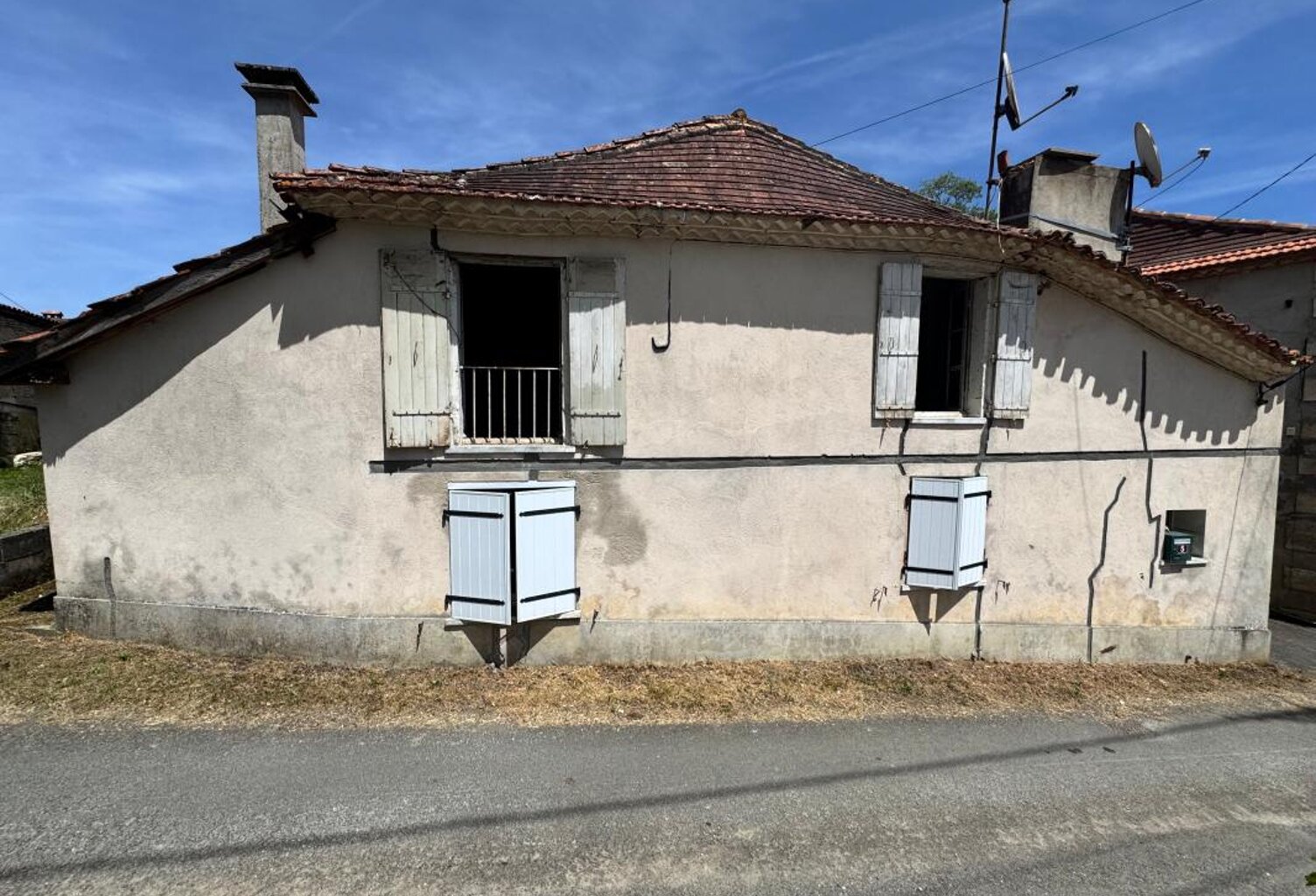 Maison À Vendre — photo 1