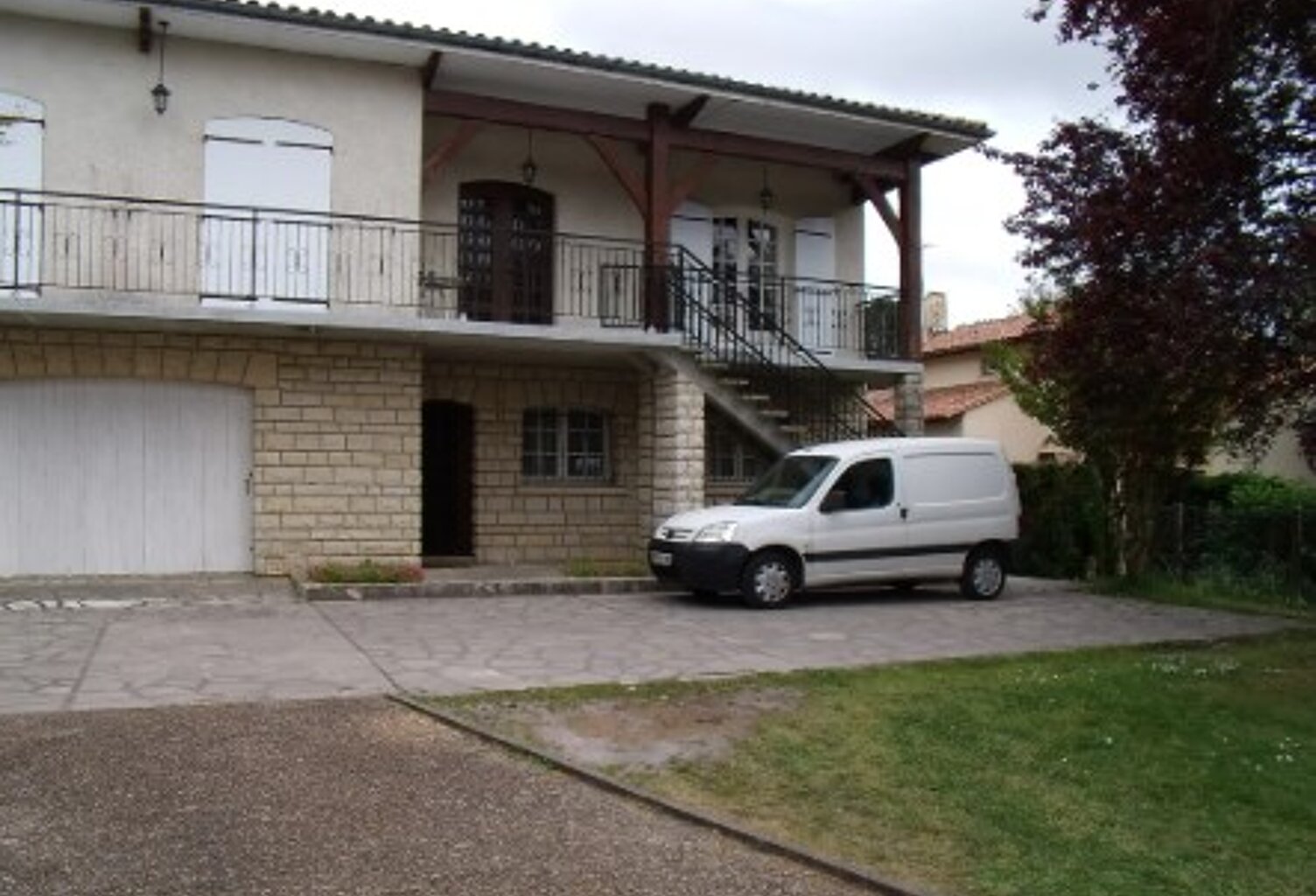 T2 — photo 1
