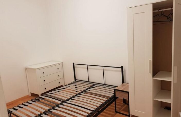 T2 — photo 2