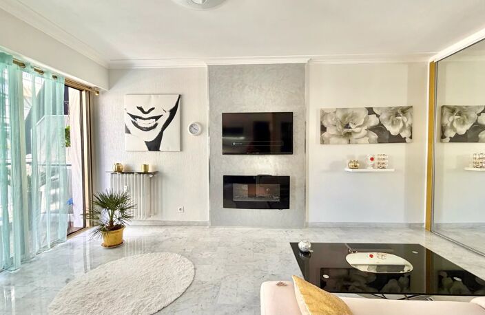 STUDIO – NICE RIQUIER – BALCON — photo 2