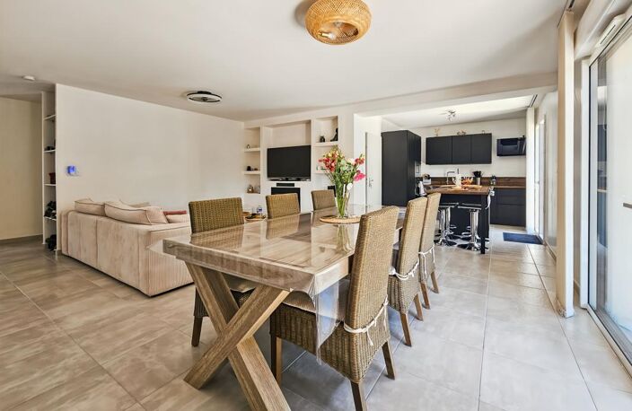 À Vendre proche d'Uzès - Maison — photo 3