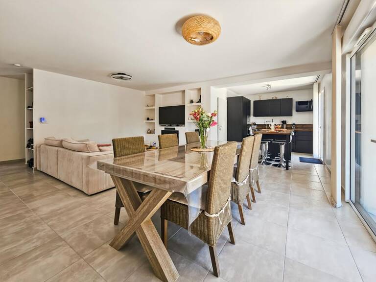 À Vendre proche d'Uzès - Maison — photo 1