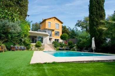 Maison 5 pièces 1050000 €