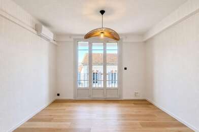 Appartement 3 pièces 700 €