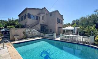 Maison 10 Pièces 200 m² à vendre à La Colle-sur-Loup (06480)
