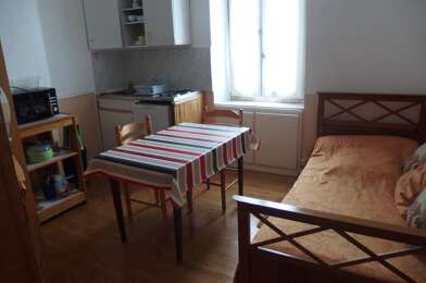 Appartement 1 pièces 330 €