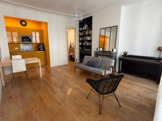Appartement de 50m2 à louer sur Paris 08 — photo du bien