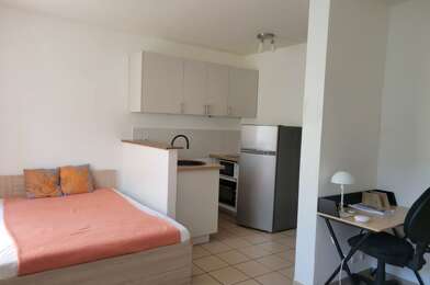 Appartement 1 pièces 450 €