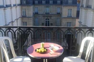 Appartement 1 pièces 860 €