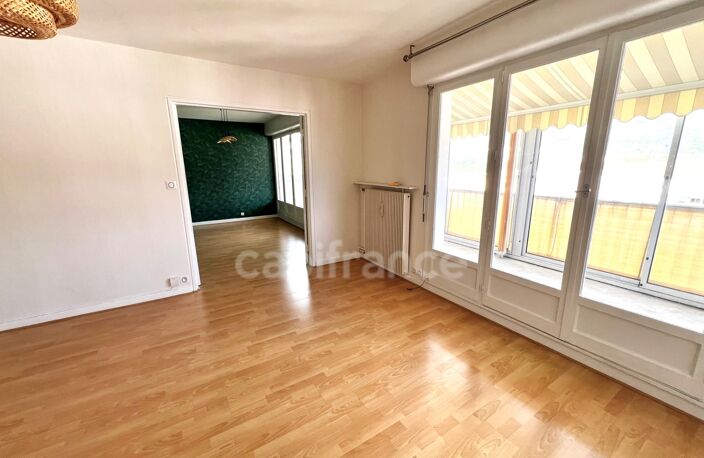 Appartement à vendre 4 pièces LONS LE SAUNIER (39) — photo 2