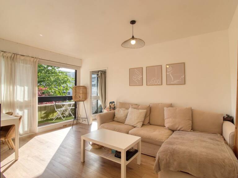Appartement à vendre 2 pièces FRANCONVILLE (95) — photo 1