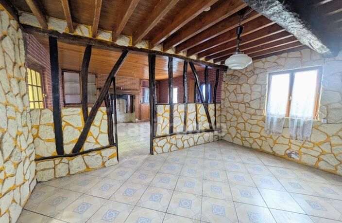 LONGÈRE À RÉNOVER – NOMBREUSES DÉPENDANCES – 3 760 M² DE TERRAIN-ENTRE POIX DE PICARDIE ET AUMALE — photo 4