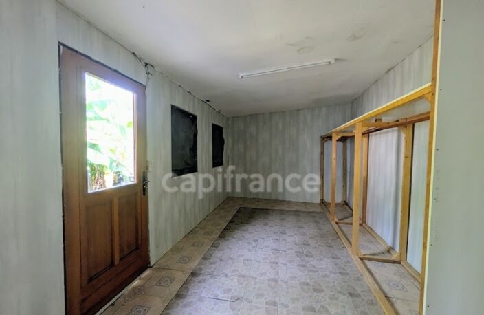 LONGÈRE À RÉNOVER – NOMBREUSES DÉPENDANCES – 3 760 M² DE TERRAIN-ENTRE POIX DE PICARDIE ET AUMALE — photo 5