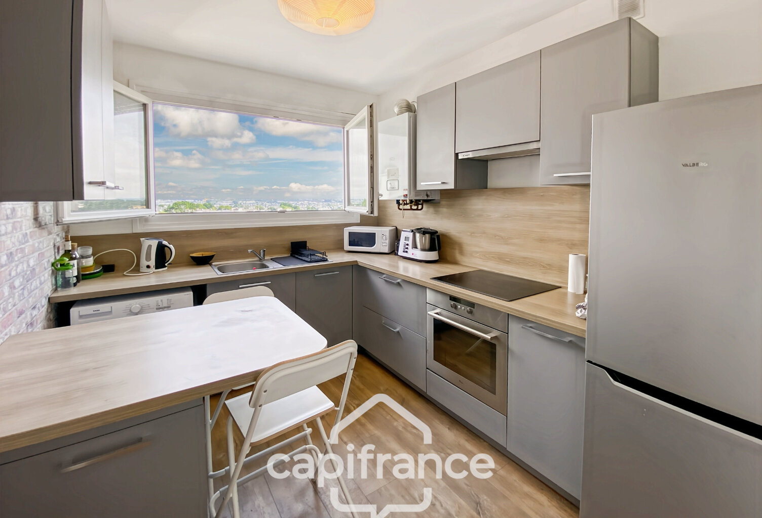 APPARTEMENT T3 À VENDRE - LIBRE D'OCCUPATION - BREST (29200) - SAINT-MARC - ASCENSEUR - 70 M² HABITABLES - RÉNOVÉ — photo 1