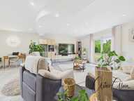 Maison de plain-pied 200 m² avec appartement indépendant et piscine — photo 2