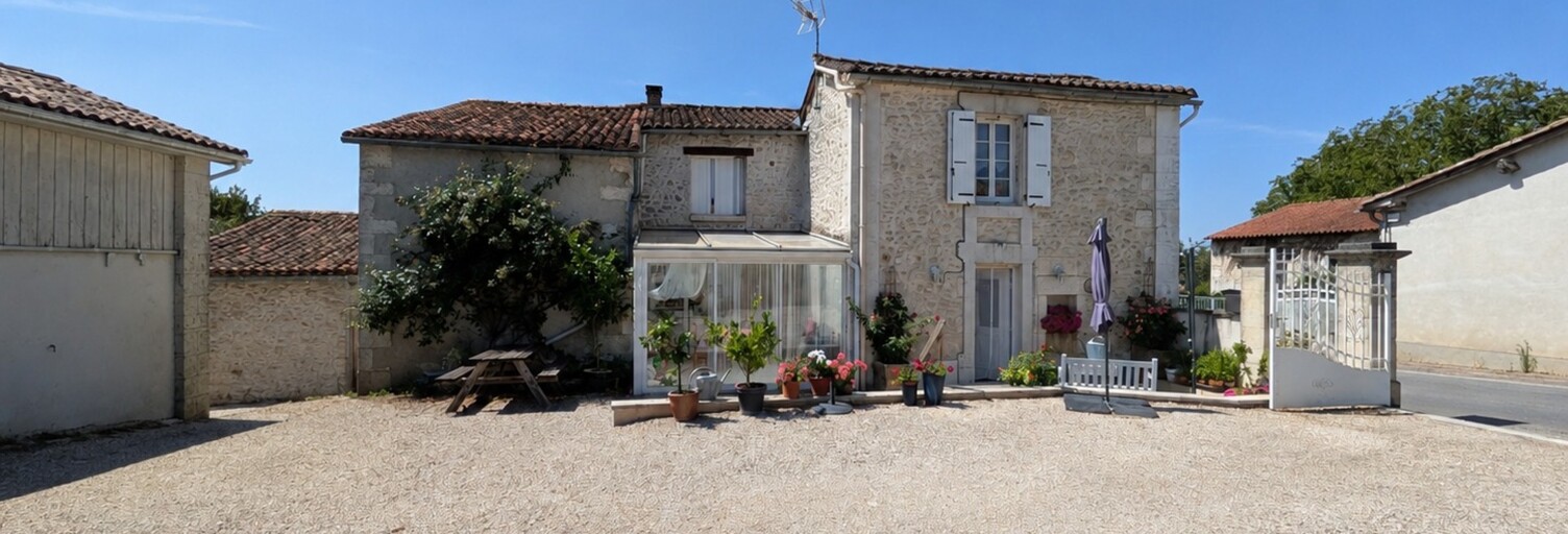 Maison 8 Pièces 116 m² à vendre à Blanzaguet-Saint-Cybard (16320)