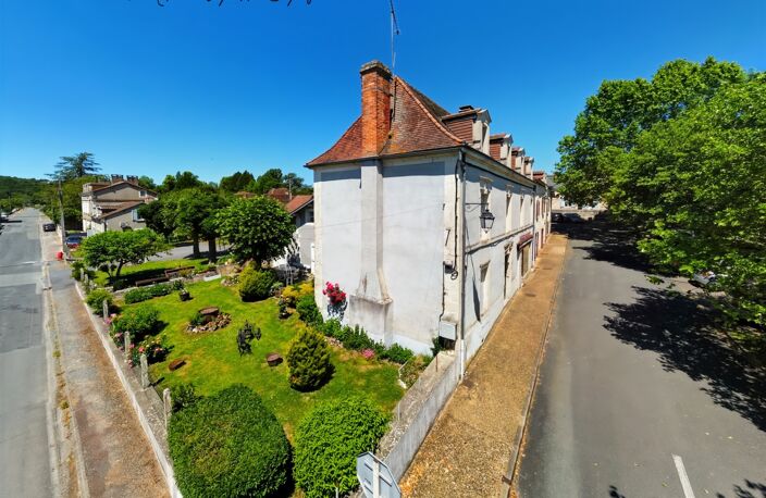 Maison à vendre 11 pièces SAINT PIERRE DE CHIGNAC (24) 280 M² habitables — photo 4