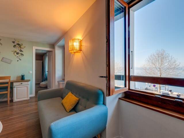 Maison de caractère au bord du Lac Léman avec dépendances - EVIAN LES BAINS (74) — photo du bien
