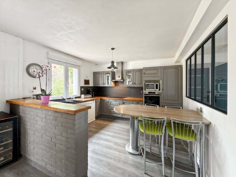 Maison familiale sans travaux,  4 chambres, en impasse, LE RELECQ KERHUON (29) — photo 1