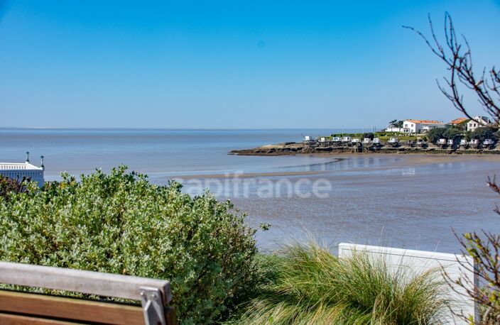ROYAN-PONTAILLAC A DEUX PAS DE LA PLAGE – ÉLÉGANT T2 DE 38 M² — photo 3