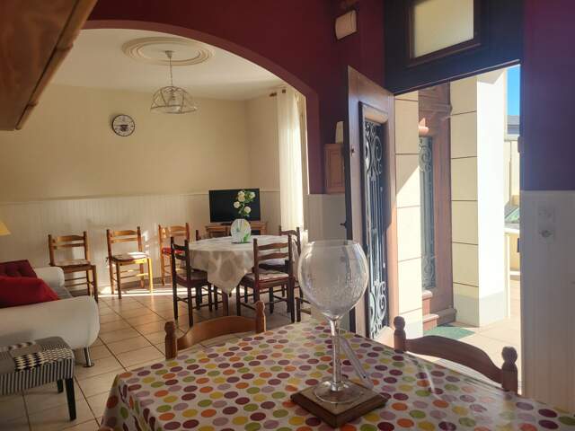 Maison à vendre 5 pièces AIRVAULT (79) TERRAIN 148 m² — photo du bien