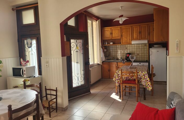 Maison à vendre 5 pièces AIRVAULT (79) TERRAIN 148 m² — photo 2