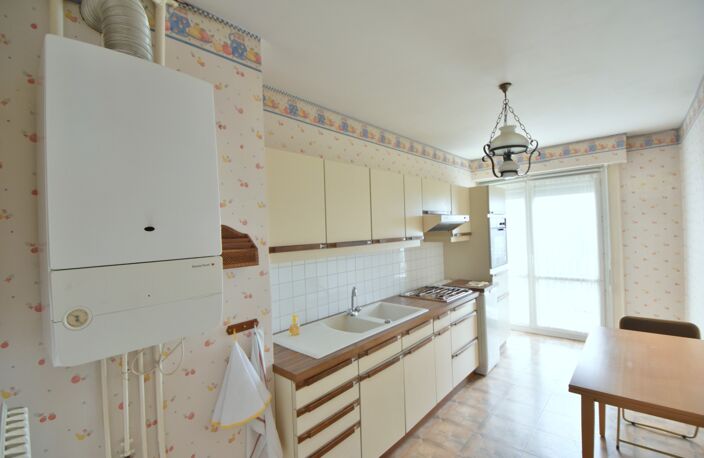 Appartement de 79 m² à vendre 4 pièces NANTES (44) — photo 2