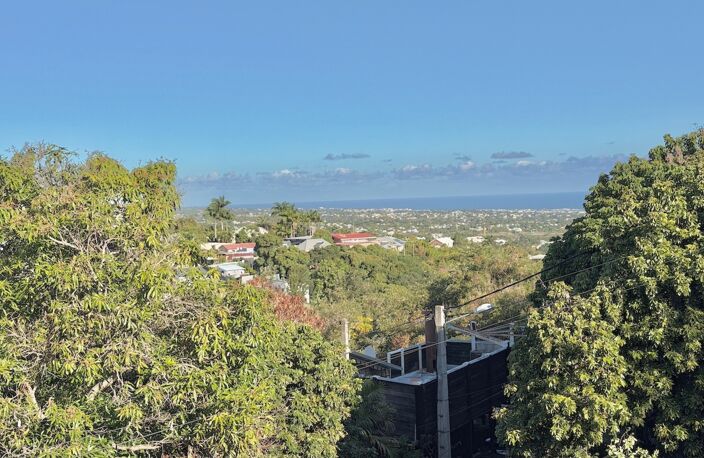 À vendre maison de 100 m² à rénover comprenant deux appartements T3 et vue mer – La Rivière Saint-Louis — photo 2