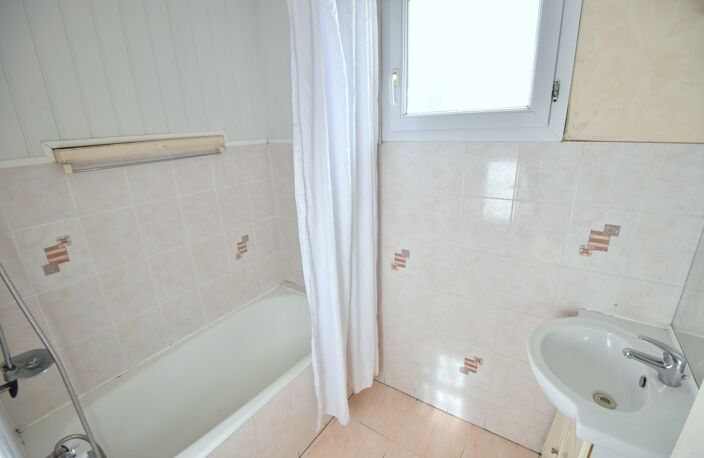 Ensemble immobilier atypique, fort potentiel, LE LANDREAU (44) — photo 3